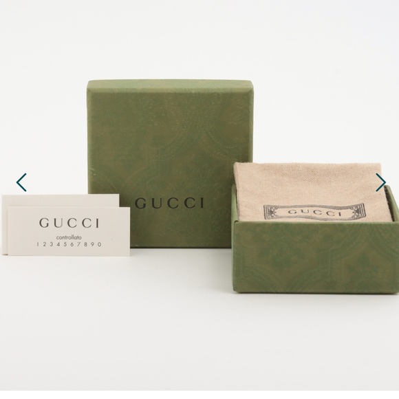 Gucci Gold Post Earrings with full inclusion - Picture 4 of 4